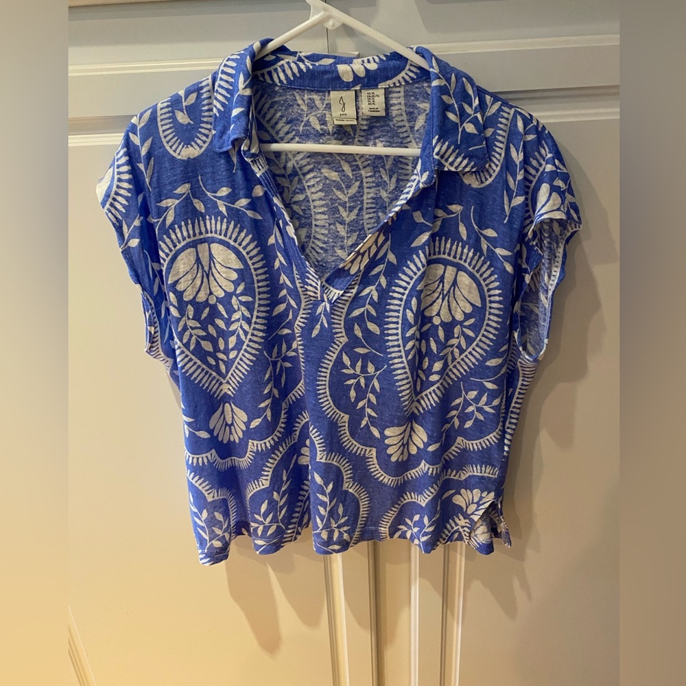 Women’s summer top